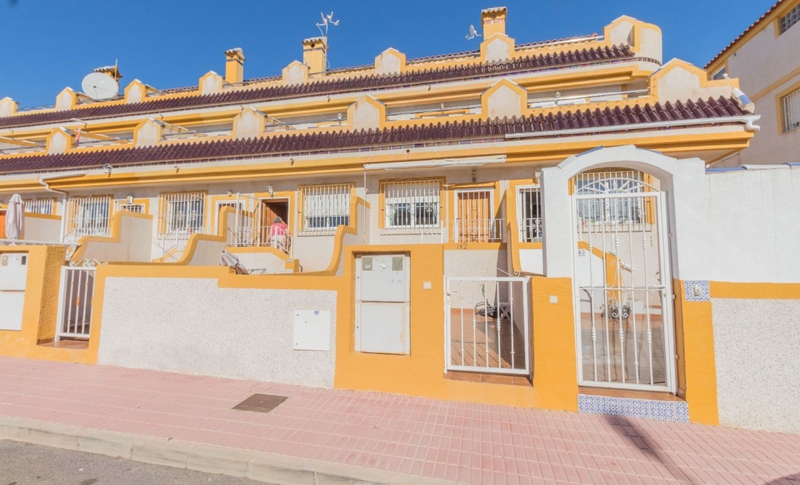 calle de la nutria,03189 Orihuela Costa,Espagne,3 Chambres à coucher Chambres à coucher,3 Salle de bainSalle de bain,Maison,calle de la nutria,1867